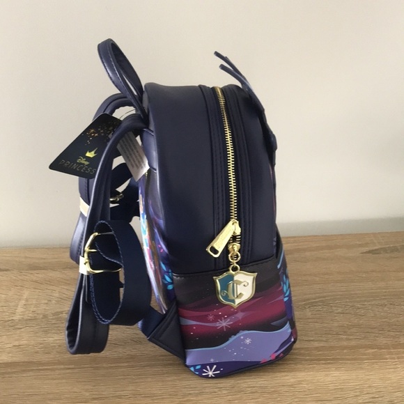 Loungefly  Cinderella’s castle backpack and wallet set NWT main image 7